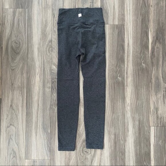 vuori elevation performance leggings - Picture 2 of 3